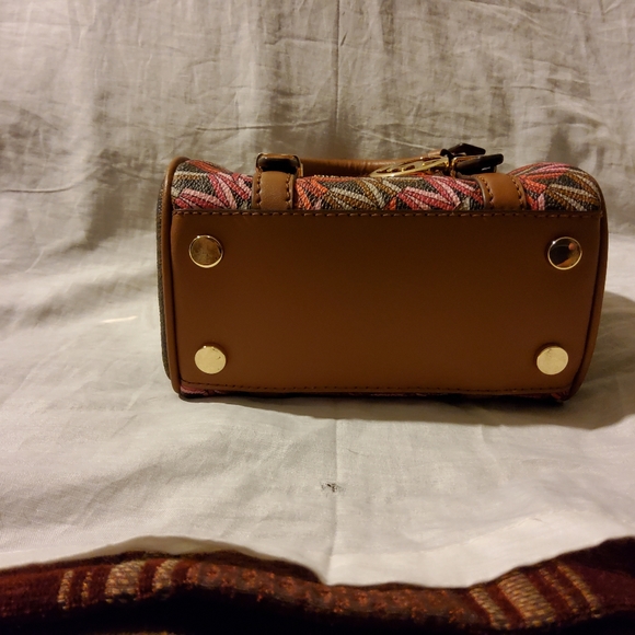 Brand new Michael Kors mini purse - Picture 3 of 6